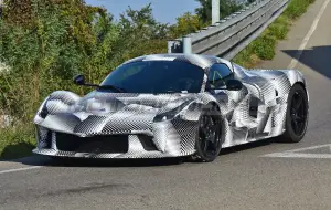 Ferrari LaFerrari - Prototipo 2020 - Foto spia 30-10-2020