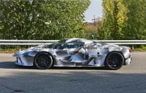 Ferrari LaFerrari - Prototipo 2020 - Foto spia 30-10-2020
