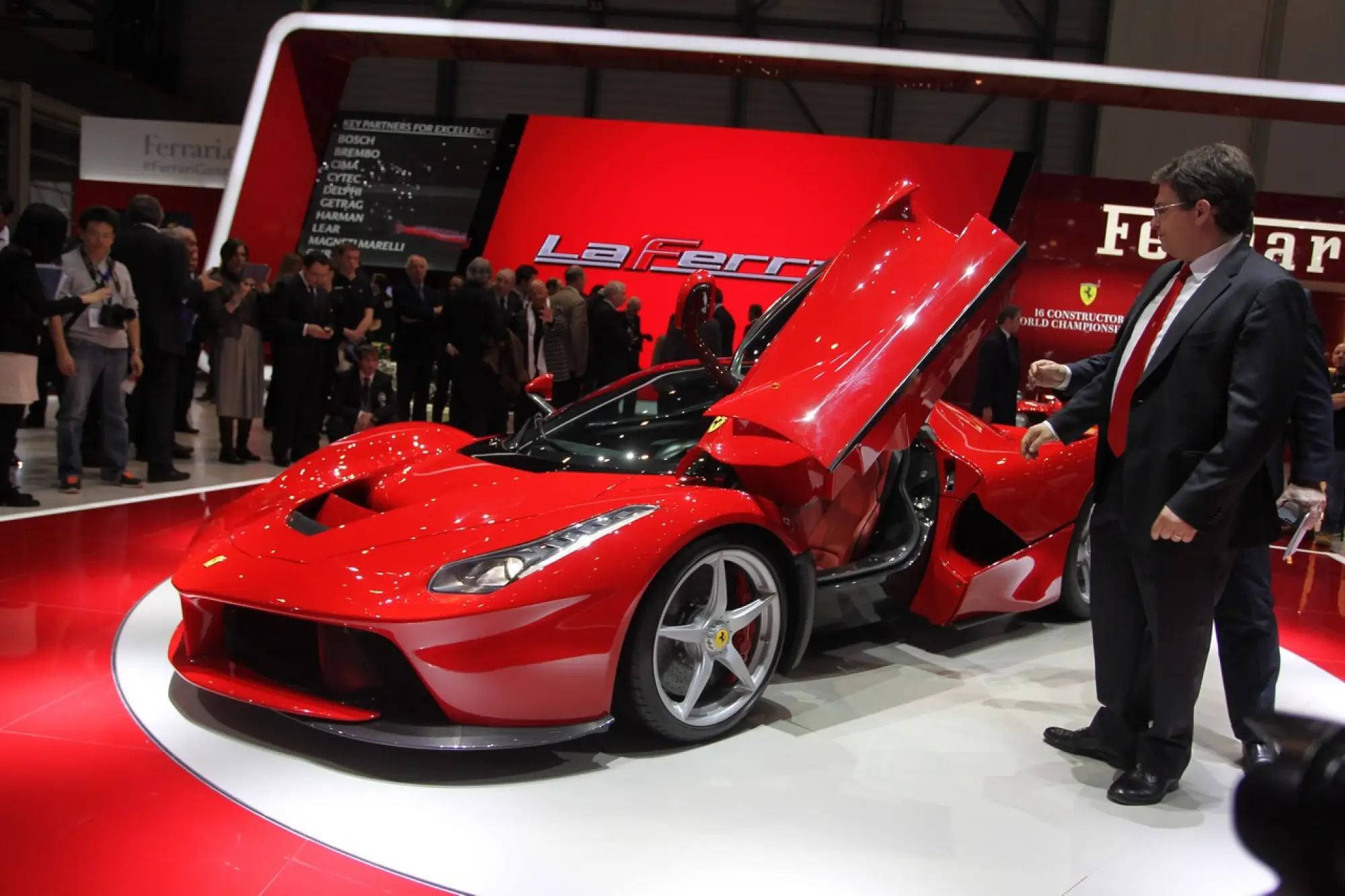 Ferrari LaFerrari - Salone di Ginevra 2013 - 30