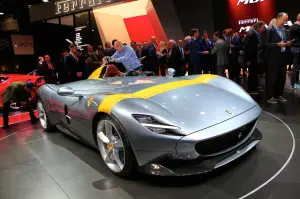 Ferrari Monza SP1 e SP2 - Salone di Parigi 2018