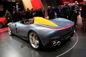 Ferrari Monza SP1 e SP2 - Salone di Parigi 2018