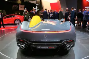 Ferrari Monza SP1 e SP2 - Salone di Parigi 2018