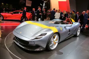 Ferrari Monza SP1 e SP2 - Salone di Parigi 2018 - 30