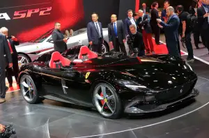 Ferrari Monza SP1 e SP2 - Salone di Parigi 2018