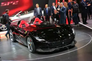 Ferrari Monza SP1 e SP2 - Salone di Parigi 2018