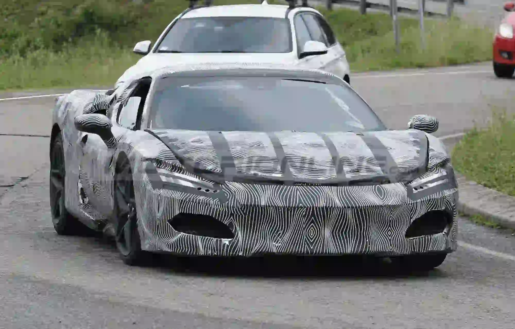 Ferrari - Progetto F171 - Foto spia 09-06-2021 - 11