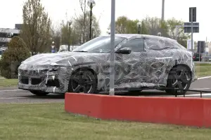 Ferrari Purosangue - Foto Spia 11-04-2022 - 18