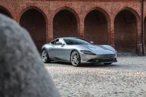 Ferrari Roma 2020 - prova su strada e primo contatto - 4