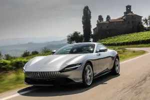 Ferrari Roma 2020 - prova su strada e primo contatto