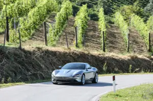 Ferrari Roma 2020 - prova su strada e primo contatto