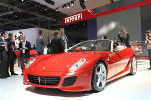 Ferrari SA Aperta al Salone di Parigi