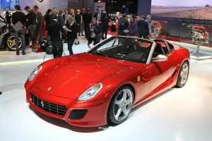 Ferrari SA Aperta al Salone di Parigi - 1