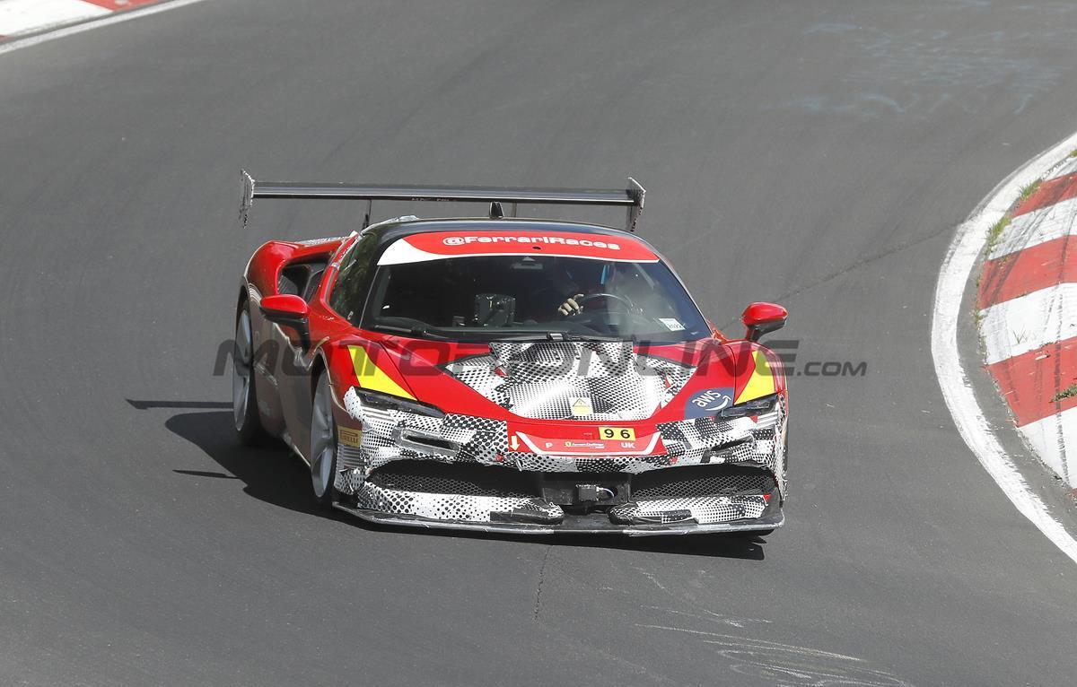 Ferrari SF90 Challenge - Foto spia 07-09-2022