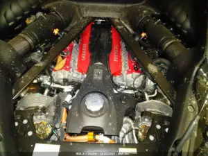 Ferrari SF90 Stradale 2022 incidentata - Foto