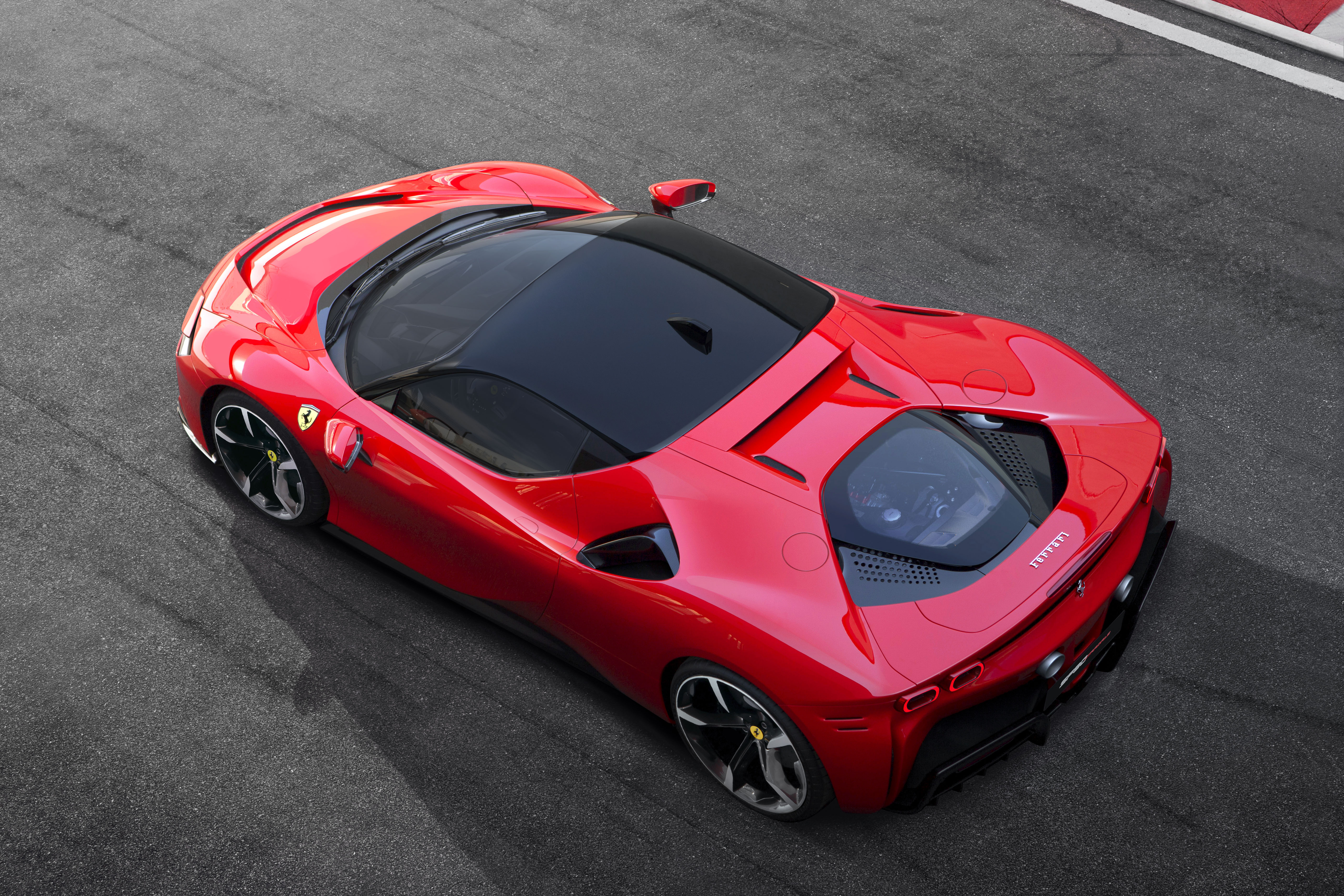 Ferrari SF90 Stradale - Foto Ufficiali