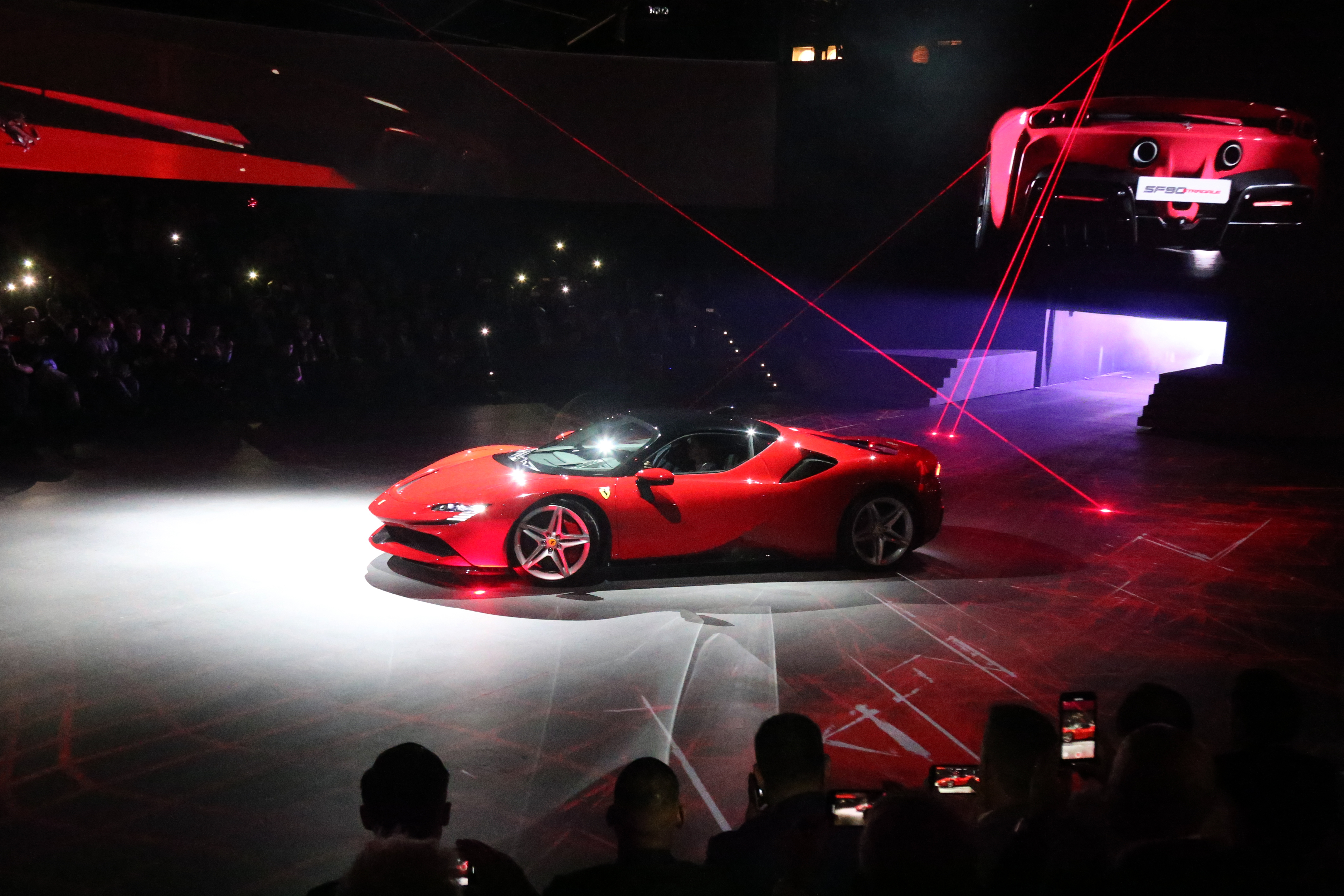 Ferrari SF90 Stradale - Presentazione