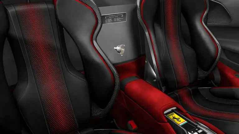 Ferrari SF90 Stradale Rosso Taormina - 4