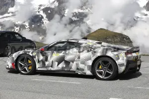 Ferrari SF90 Versione Speciale - Foto Spia 09-06-2022