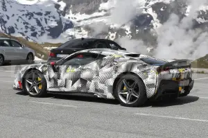 Ferrari SF90 Versione Speciale - Foto Spia 09-06-2022