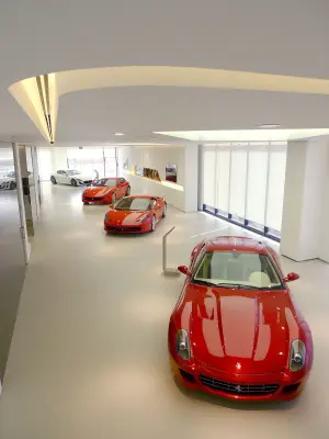 Ferrari showroom Israele