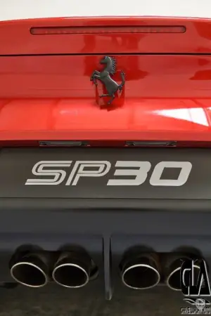 Ferrari SP30 - 11