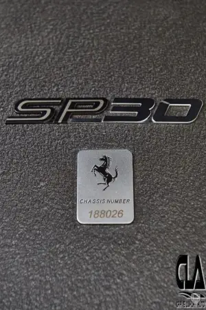 Ferrari SP30 - 24