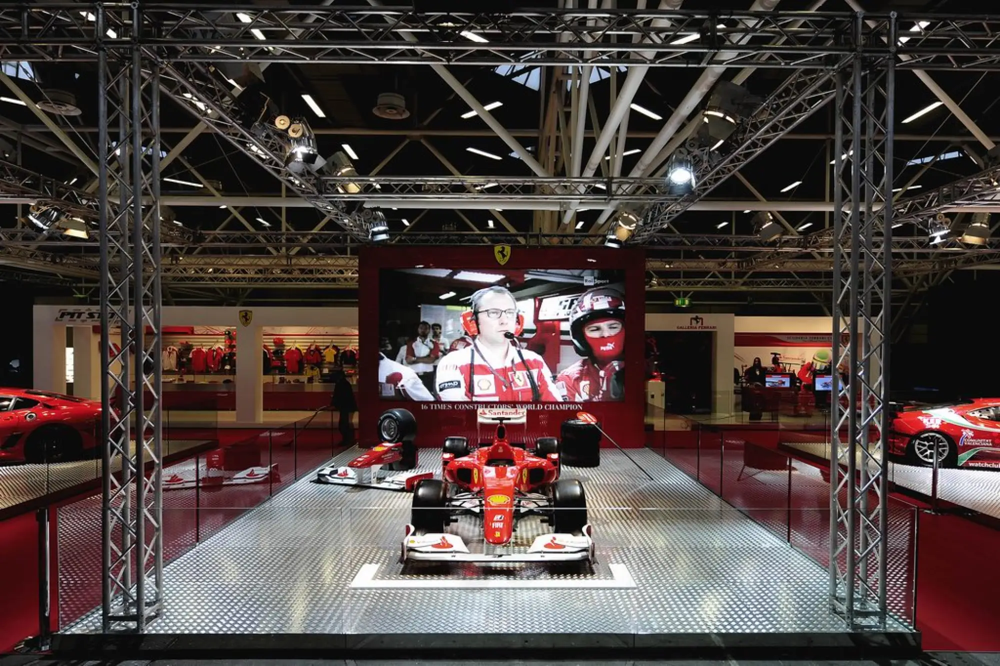 Ferrari Stand Motorshow Bologna 2010 - 16
