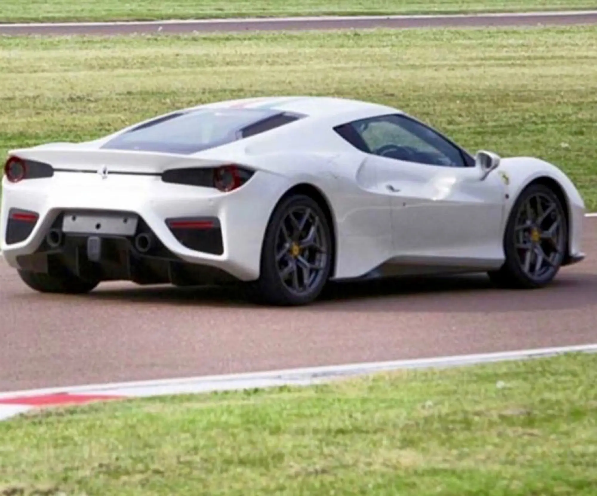 Ferrari - un particolare esemplare di 488 - 3