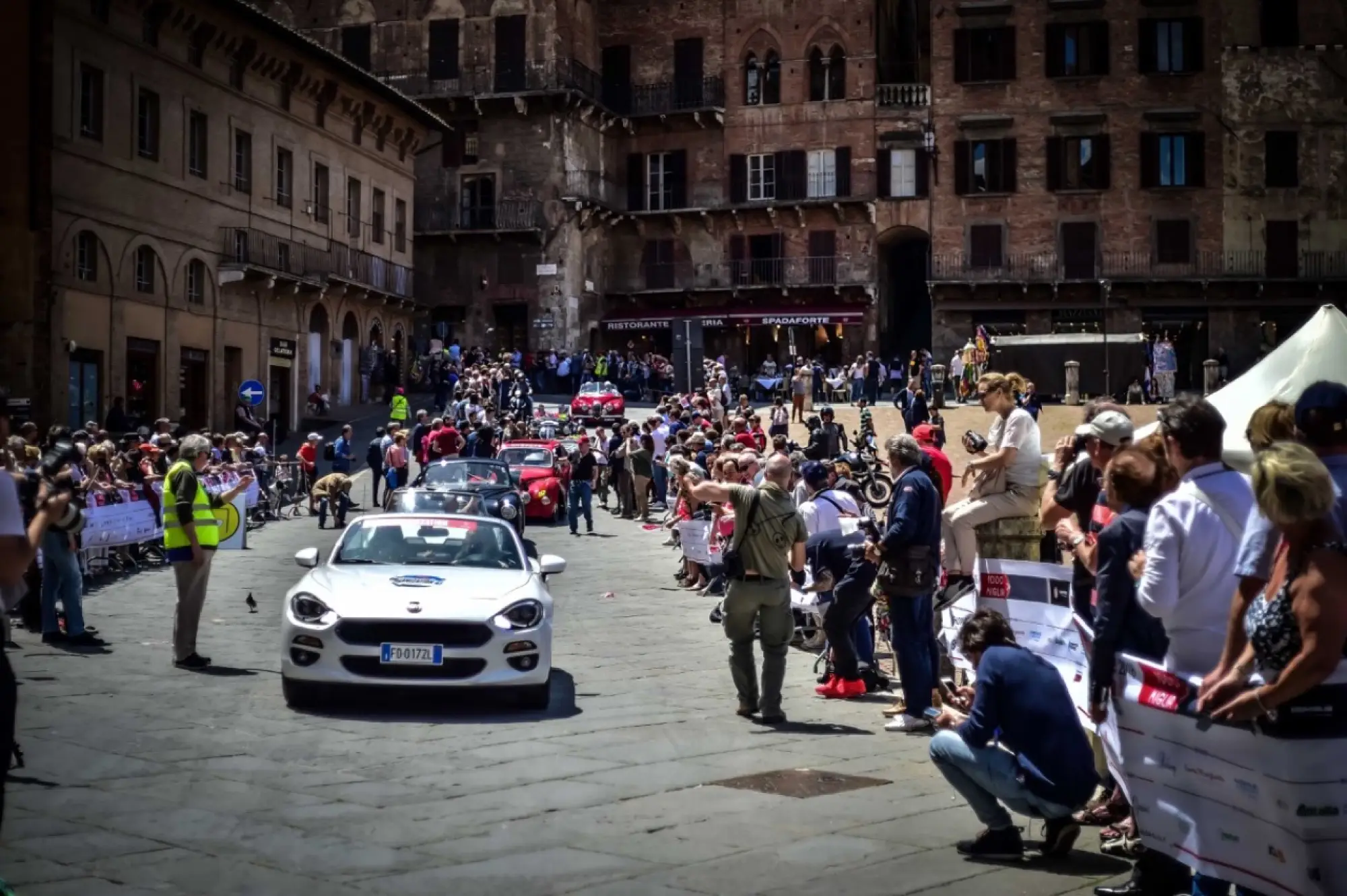 Fiat 124 Spider alla Mille Miglia 2016 - terzo giorno - 2