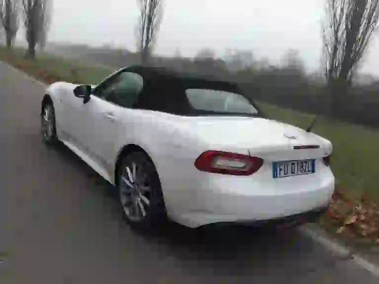 Fiat 124 Spider: prova su strada - 4