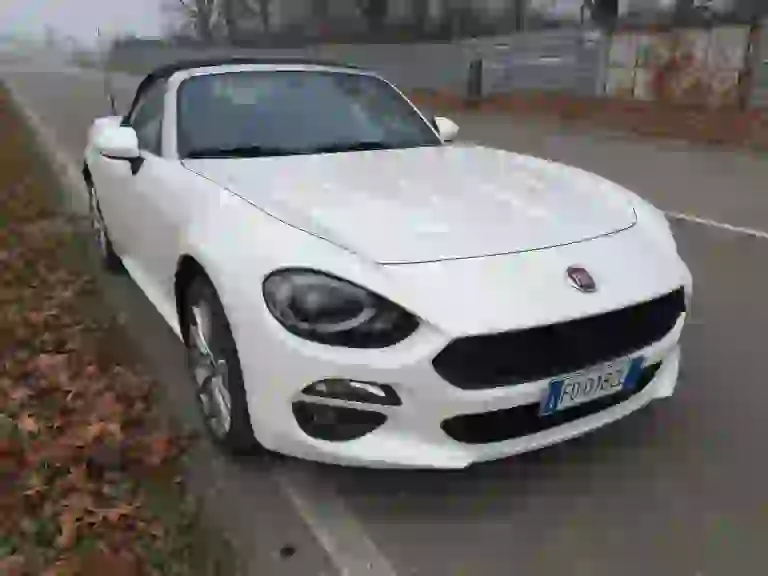 Fiat 124 Spider: prova su strada - 12
