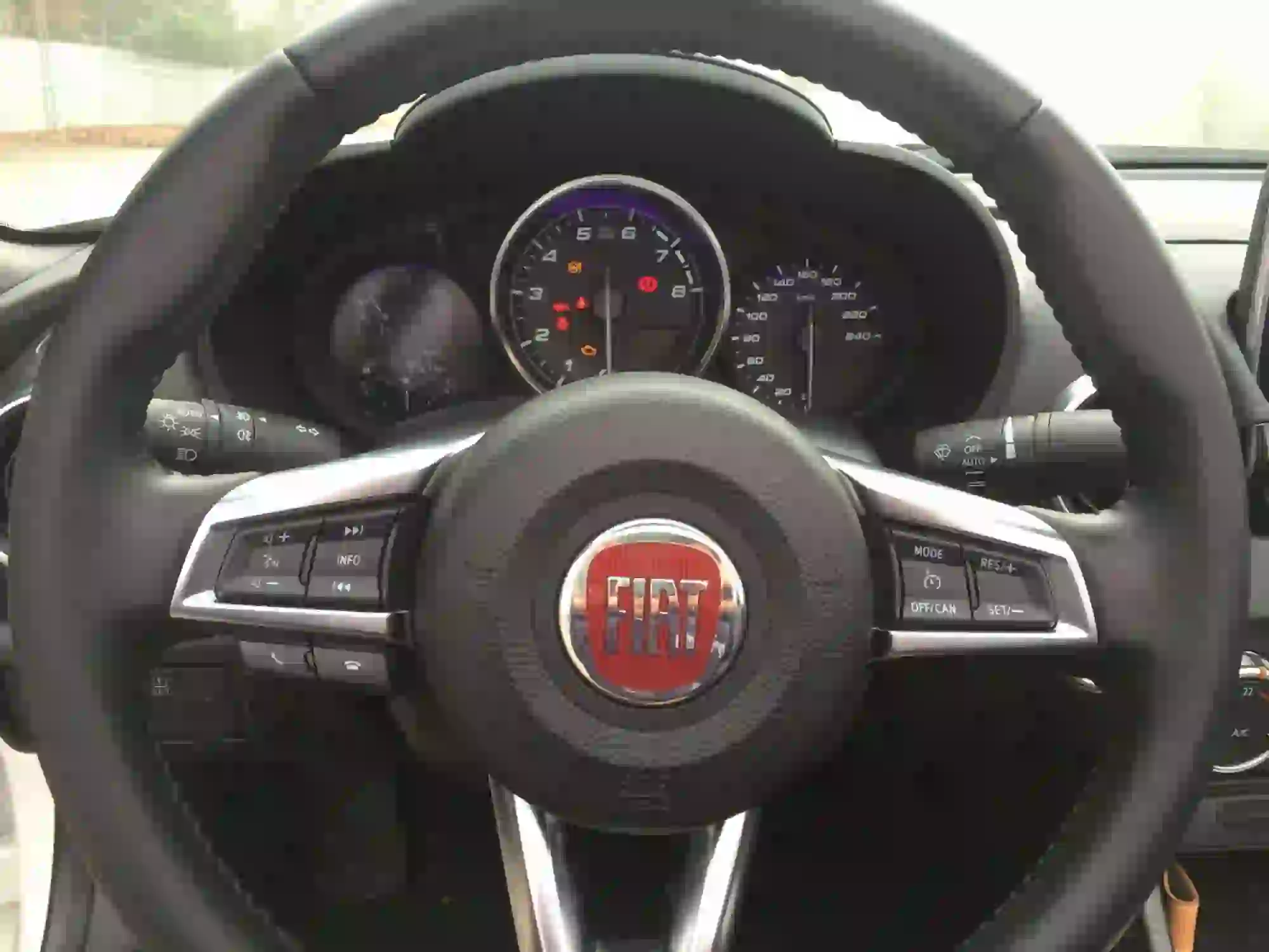Fiat 124 Spider: prova su strada - 19