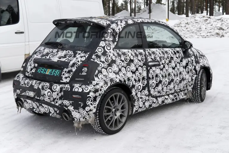 Fiat 500 Abarth 2016 - Foto spia 10-03-2016 - 7