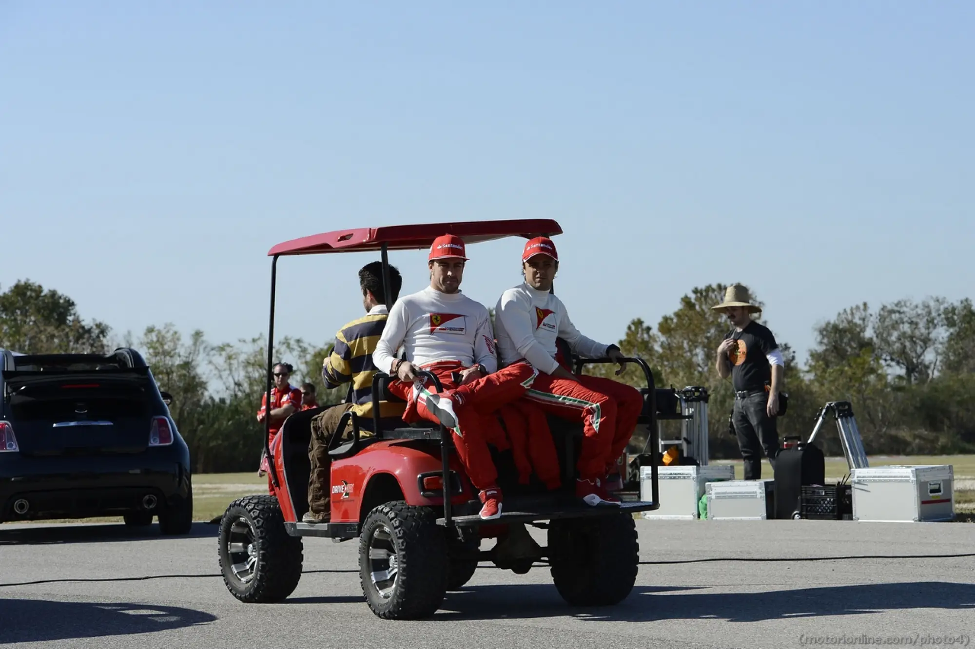 FIAT 500 ABARTH Cabrio - Spot con Fernando Alonso e Felipe Massa - 2