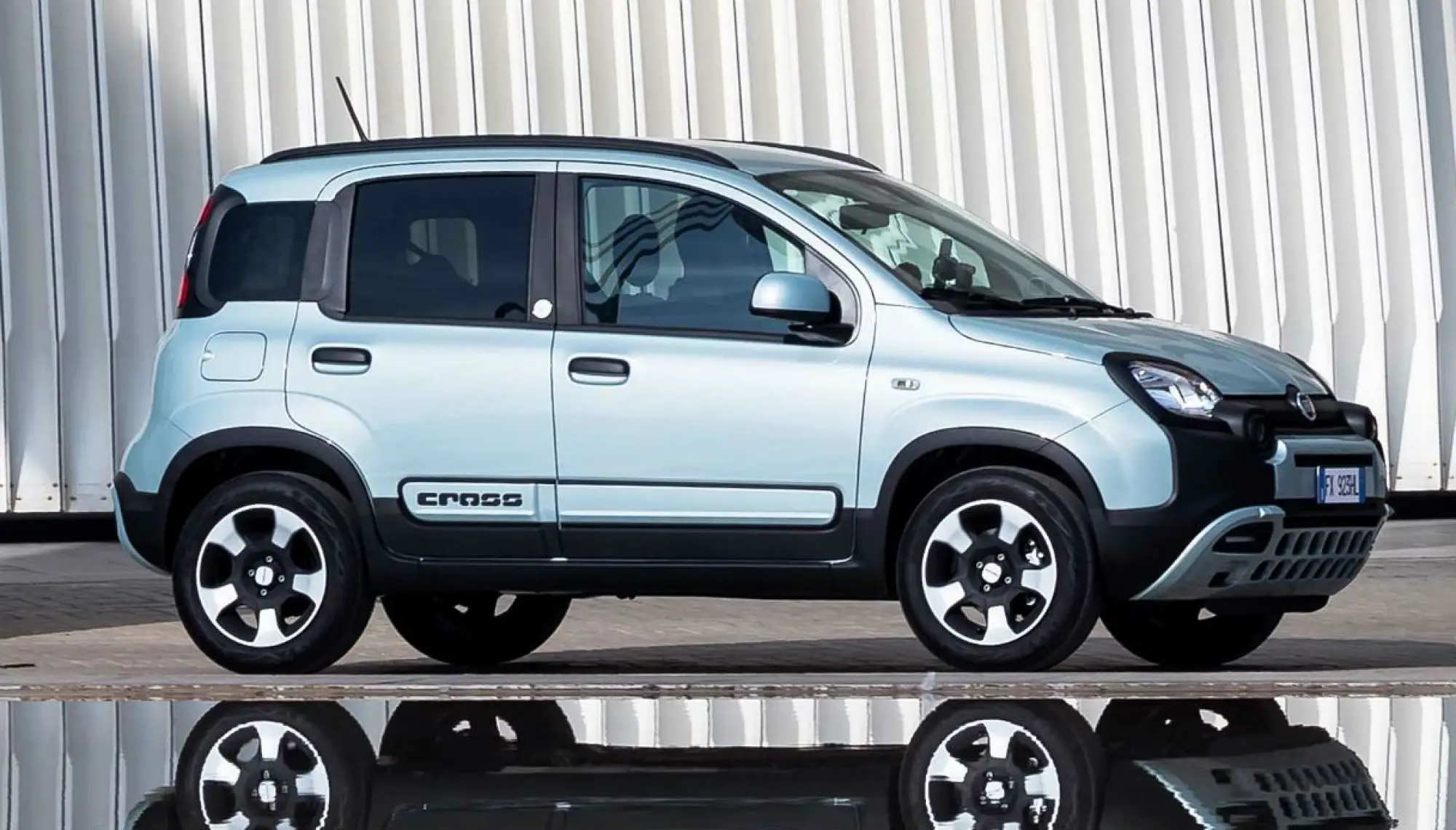 Fiat 500 e Fiat Panda Hybrid 2020 - 1