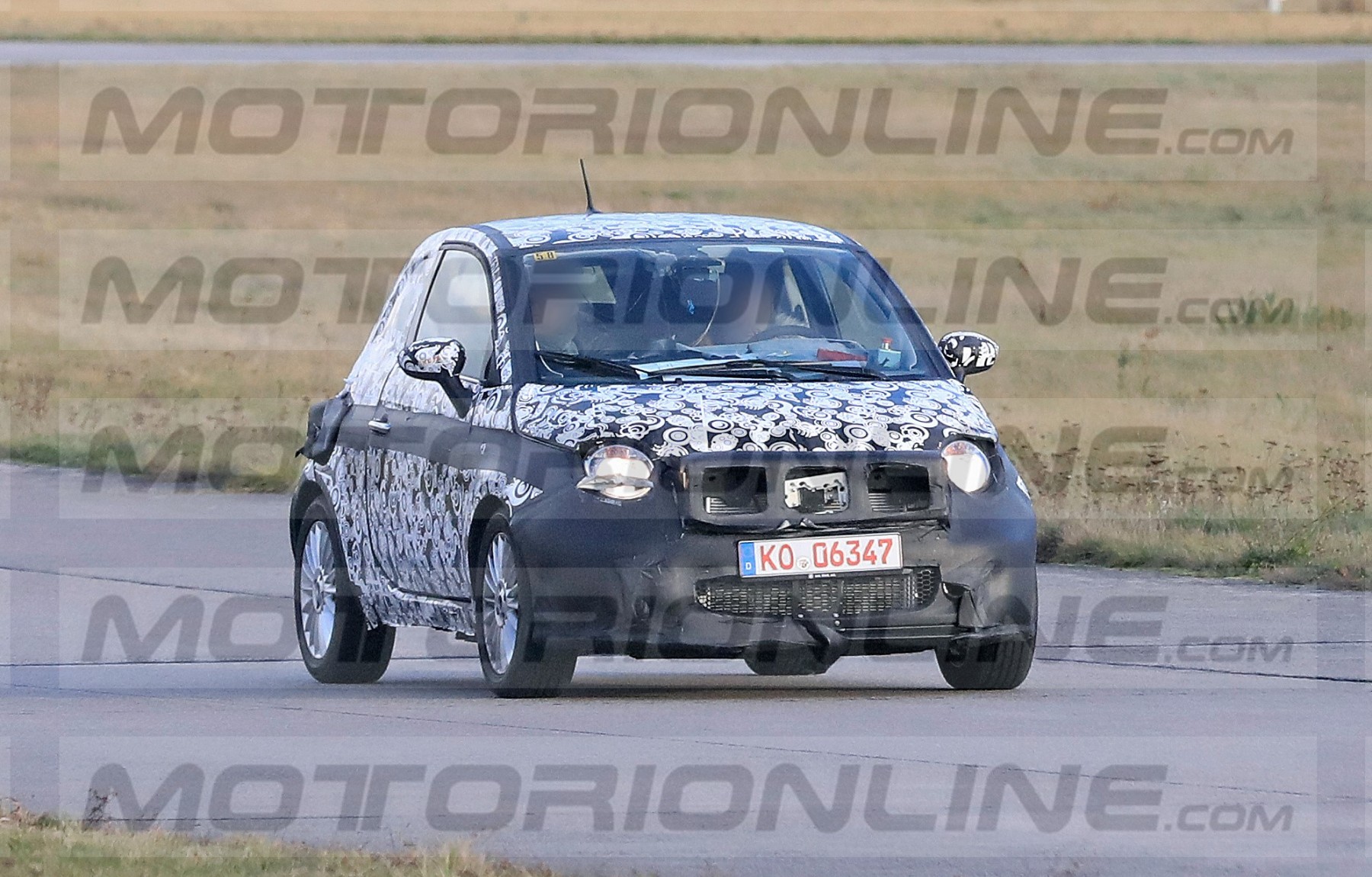 Fiat 500 elettrica - le foto spia ufficiali