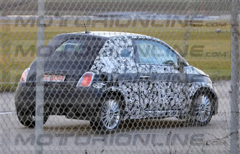 Fiat 500 elettrica - le foto spia ufficiali - 17