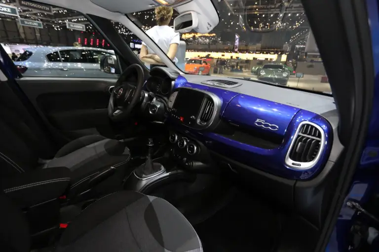 Fiat 500 L Mirror (foto live) - Salone di Ginevra 2018 - 4
