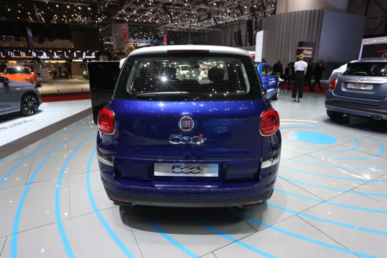 Fiat 500 L Mirror (foto live) - Salone di Ginevra 2018 - 7