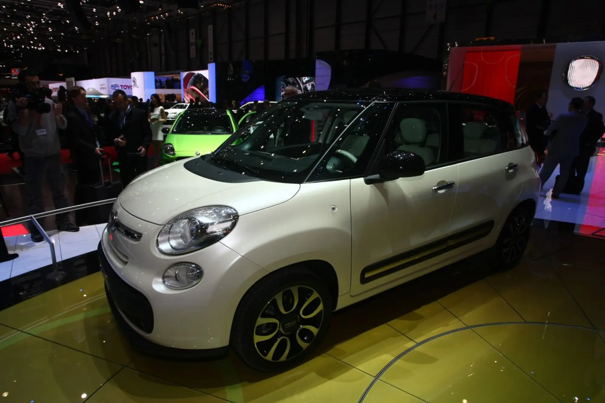 Fiat 500 L - Salone di Ginevra 2012 - 12