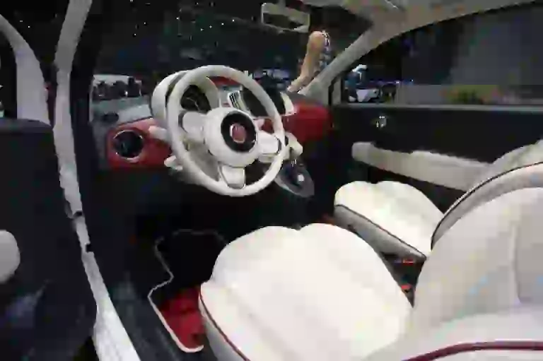 Fiat 500 Sessantesimo Foto Live - Salone di Ginevra 2017 - 5