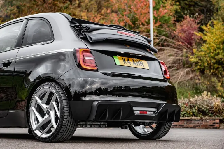 Fiat 500e C Designio by Kahn - Foto - 19