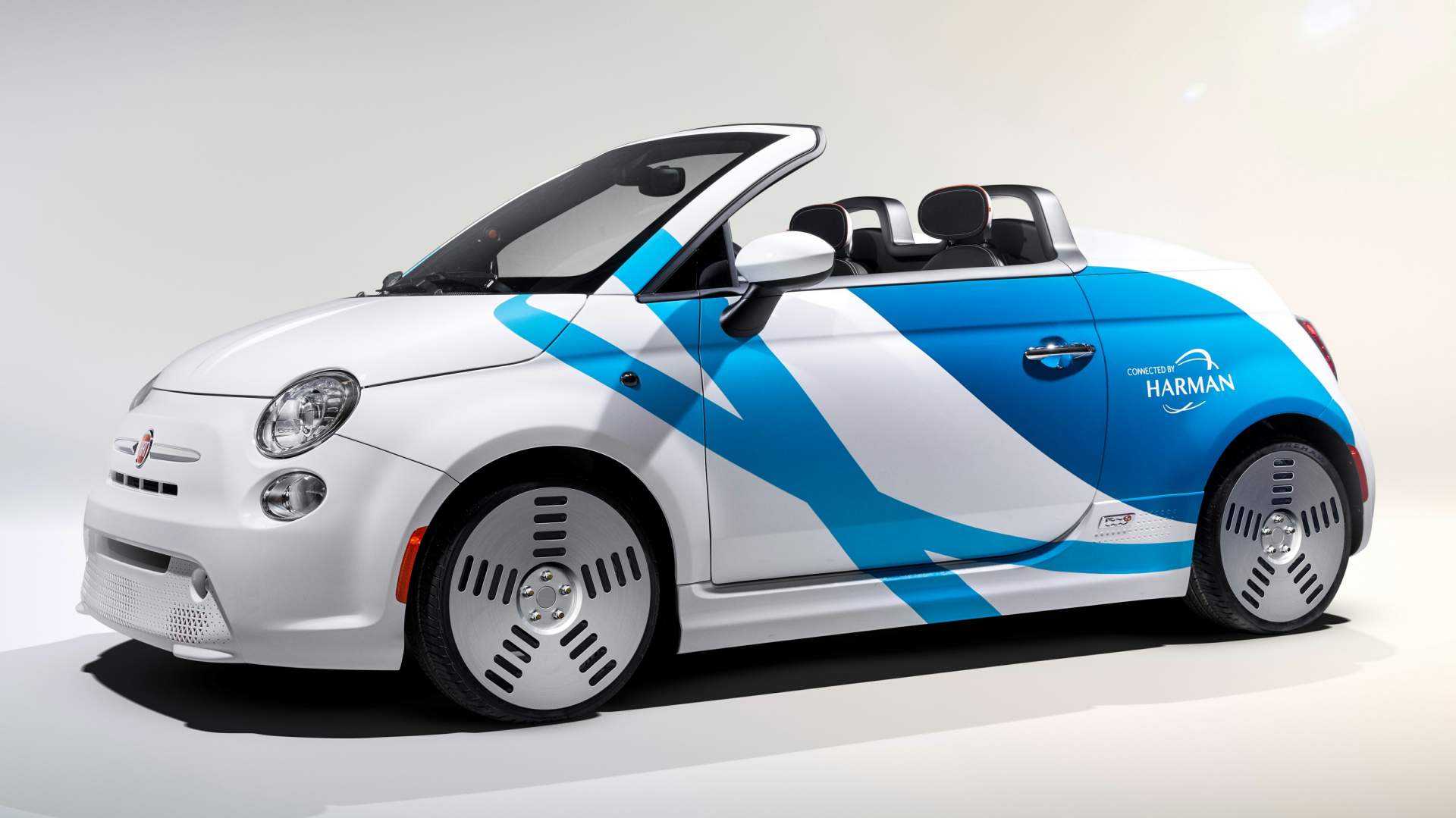Fiat 500e Concept by Harman
