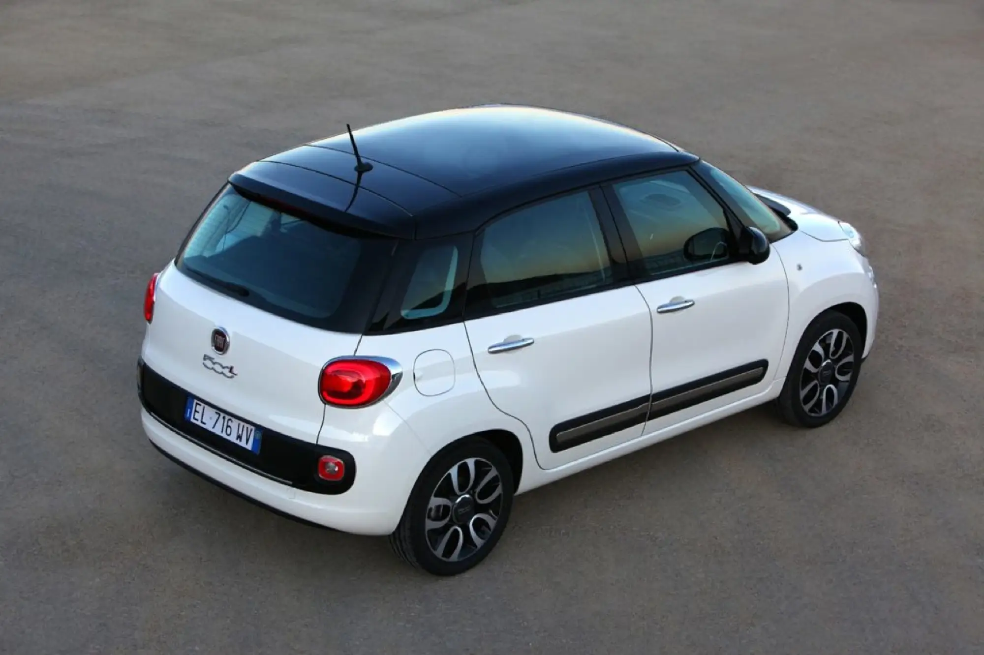 Fiat 500L - Nuove foto ufficiali - 22