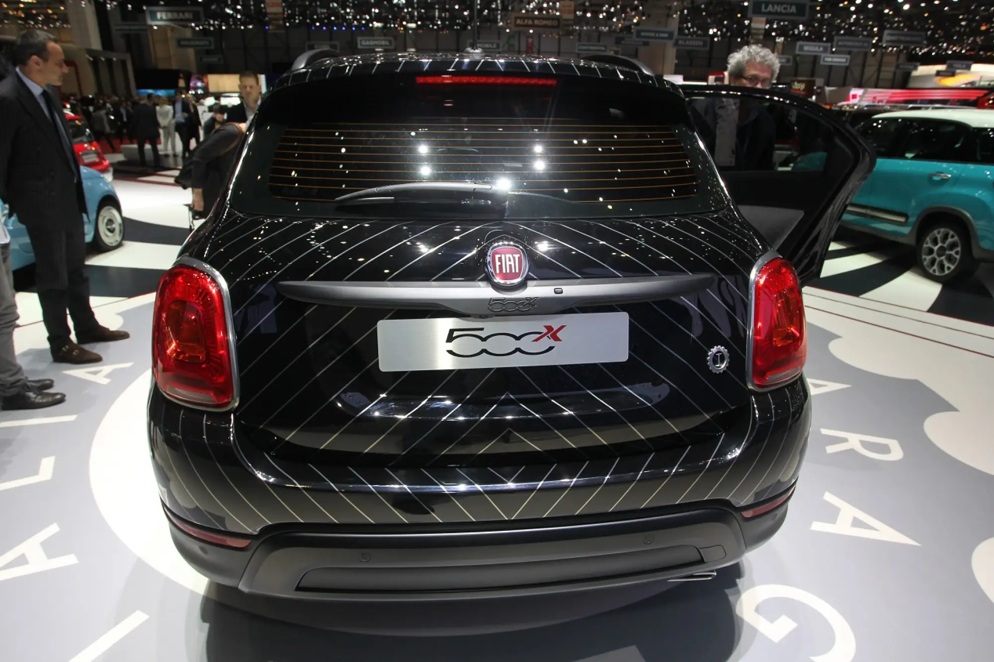 Fiat 500X Black Tie - Salone di Ginevra 2015 - 4