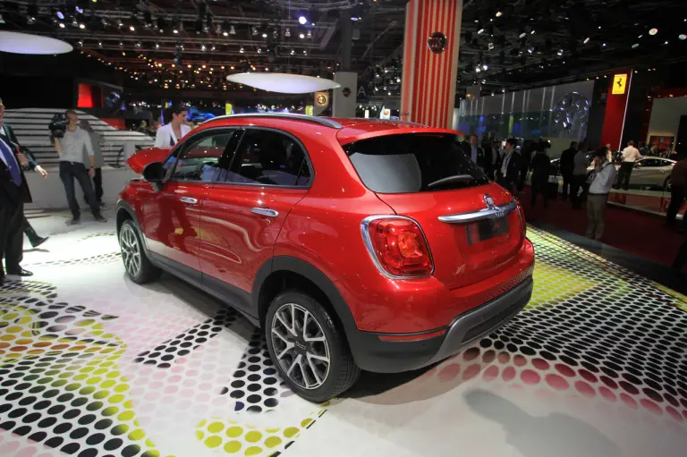 Fiat 500x Foto Live - Salone di Parigi 2014 - 8