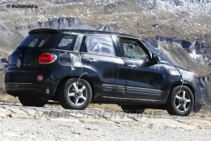 Fiat 500X - Foto spia 03-10-2013 - 4