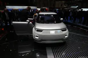 Fiat Centoventi Concept Foto Live - Salone di Parigi 2019