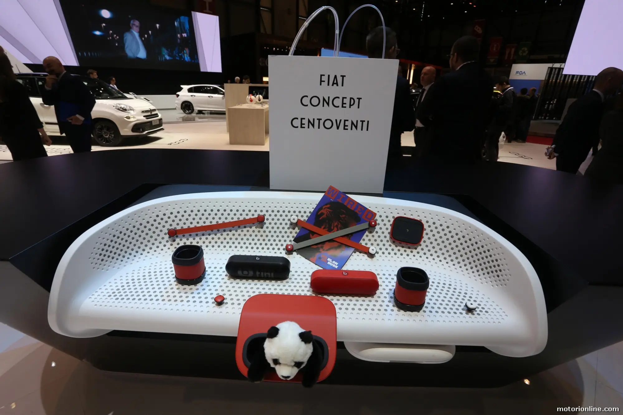 Fiat Centoventi Concept Foto Live - Salone di Parigi 2019 - 23