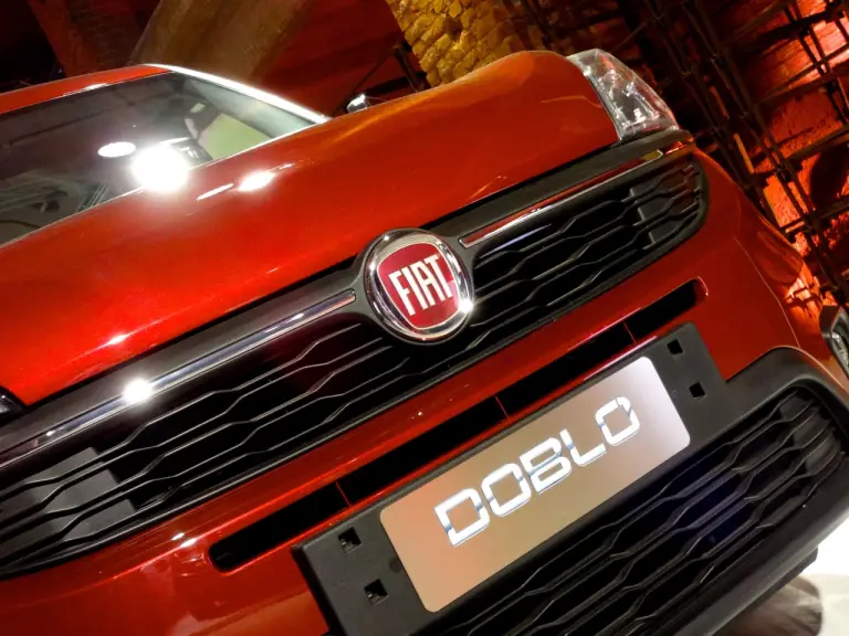 Fiat Doblo MY 2015 - Primo Contatto - 13